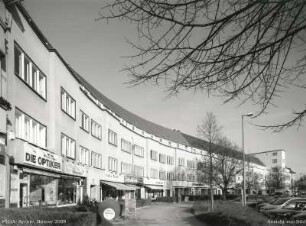 Wohnhaus & Ladenzeile; Berlin, Steglitz-Zehlendorf