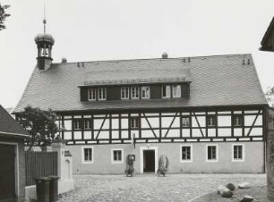 Olbernhau-Grünthal. Saigerhütte : Olbernhau-Grünthal. Saigerhütte, sogenannte Hammerschenke. Mitte 17. Jahrhundert. Eingangsfront