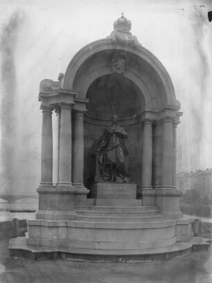 Denkmal König Ludwig II. beim Deutschen Museum
