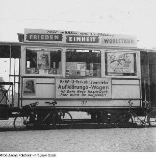 Potsdam, Straßenbahnwagen als Aufklärungslokal für Volkswahl