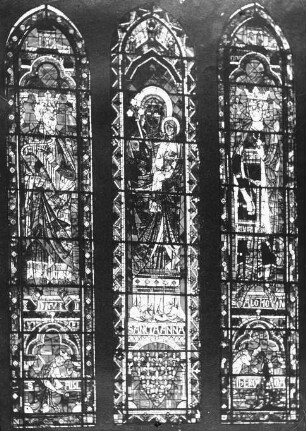 Chartres, Kathedrale Notre-Dame, nördliches Querhausfassade, mittlere Lanzette unter Rose, Mitte: Hl. Anna, links: David, rechts: Salomon