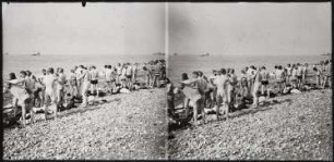 Dieppe. Soldaten beim Bad am Strand