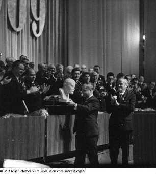 Festakt im Kulturpalast aus Anlass des 20. Jahrestages der Gründung der DDR (Festsaal)