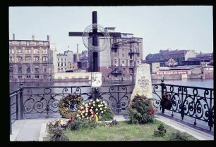 Flüchtlingsmal Oberbaum 6.5.62.
