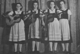 Volkskunstgruppe aus dem Erzgebirge : Volkskunstgruppe aus dem Erzgebirge