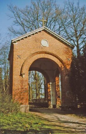 Bahnhofstraße: Friedhof: Torhaus