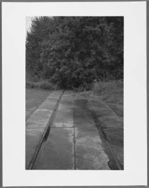 Südstraße, Bahngleise nach Auschwitz, Theresienstadt