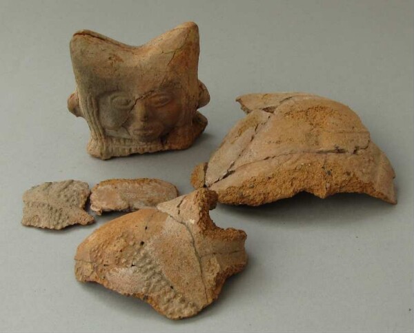 Figurine en argile (fragments)