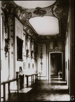 Berlin, Schloss Charlottenburg, Neuer Flügel, Bibliothek, R. 354, Blick in den Raum.