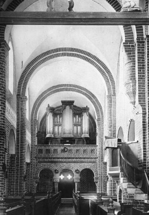 Diesdorf, Klosterkirche, Innenansicht, ehem. Augustinerchorfrauen-Stift