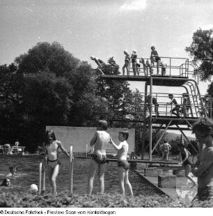 Sommerferien: Wostrabad