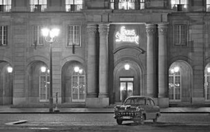 Dresden, Altmarkt, Haus Altmarkt, Eingang