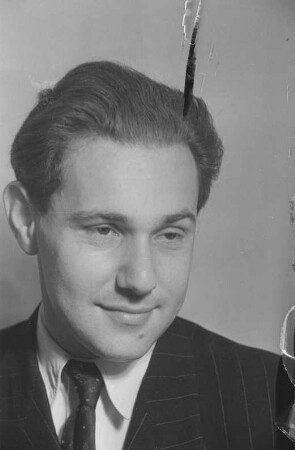 Porträtaufnahme des Schauspielers Otto Tausig : Porträtaufnahme