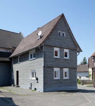 Laubach, Tunnelstraße 1