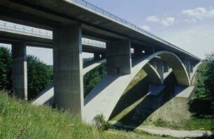 Teufelstalbrücke beim Hermsdorfer Kreuz