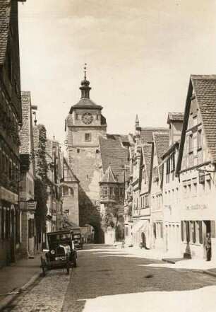 Weißer Turm : Weißer Turm von der Galgengasse gesehen