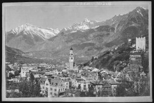 Meran. Blick auf Meran und die Alpen