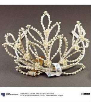 Brautschmuck, Diadem