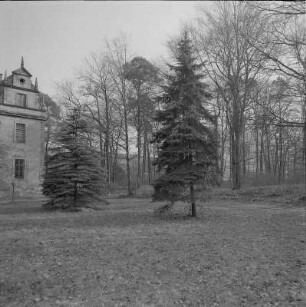 Villa "Emmaus". Park