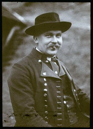 Jungbauer in Tracht in Lehengericht