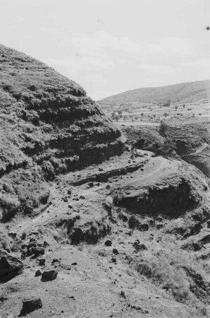 Am Krater des Hara Hoddu Vulkan : Blick auf eine vulkanische Berglandschaft