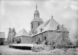 Dorfkirche im Raufrost