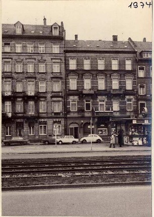 Altstadt, Dörfle. Kapellenstraße 70 / 68