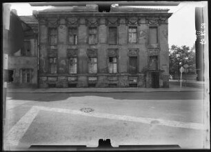 Potsdam, Gutenbergstraße. Wohnhaus (18. Jh.). Straßenfront