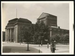 Volksbühne, Berlin-Mitte: Ansicht von Osten