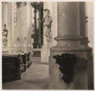 Steingaden, Wallfahrtskirche zum Gegeißelten Heiland auf der Wies, im Langhaus, Weihwasserkessel mit Seitenaltar (Südwand) und der Heilige Hieronymus