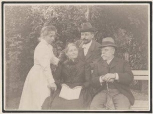 Emilie Partsch mit Joseph und Carl Partsch