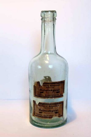Flasche für Salmiakgeist aus der Potsdamer Drogen- und Parfümeriehandlung Richard Brunnert