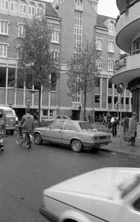 Forderungen des Karlsruher Einzelhandels zur Befahrbarkeit des Parkhauses in der Amalienstraße 33 auch von der Douglasstraße