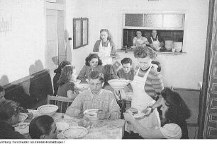 Glashütte. Betriebsberufsschule (BBS) "Makarenko" Glashütte, Februar 1957