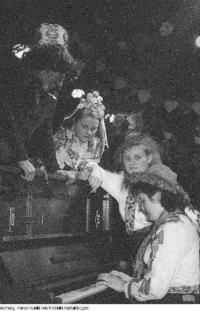 Dresden, Maxim-Gorki-Heim, Fasching, Februar 1953