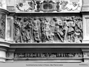 Imperatoria: während sich zwei verfeindete Heere gegenüberstehen verhandeln Mars Gradivus und Bellona Pallade um zu schlichten - Ausschmückung des Hofes mit Fresken und Terrakottareliefs