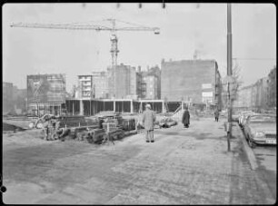 Blick von der Wilmersdorfer Straße auf eine Baustelle