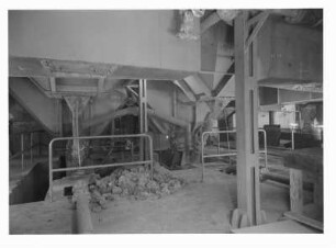 Industrie-Kraftwerk. Kesselhaus, Entaschungsanlage : Lauta (Niederlausitz). Industrie-Kraftwerk. Kesselhaus, Entaschungsanlage
