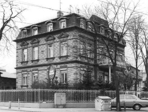 Frankfurt, Schwarzwaldstraße 122