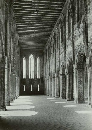 Kloster Chorin, Klosterkirche, Mittelschiff nach Westen