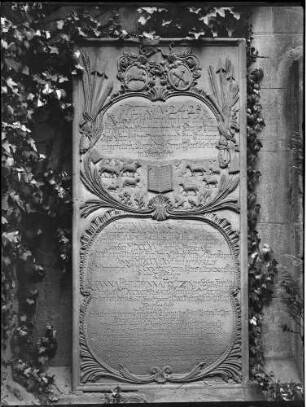 Heidelberg Peterskirche Grabstein Regina Barbara Försterin (gestorben 1745) und Tochter Susanna Philippina Foltzin (gestorben 1745)
