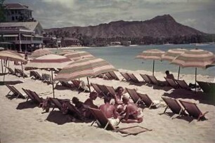 Honululu, Strand von Waikiki : Reisefotos USA. Hawaii. Honolulu. Strand von Waikiki