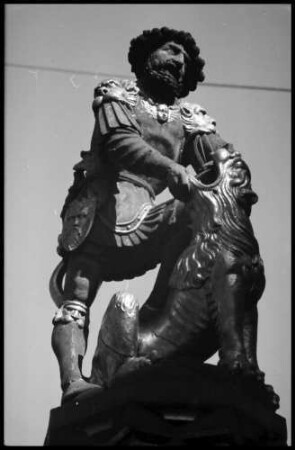 Bern: Brunnenfigur [Simson]