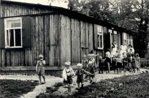 Kindergarten in Kreckwitz : Gesellschaftliche Volkskultur - staatliche und andere öffentliche Institutionen. Ort: Krakecy / Kreckwitz. Kindergarten.