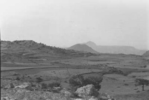 Kulturlandschaft bei Adi Quitat : Blick in eine bergige Landschaft