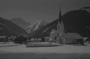 Bichlbach: Ort mit Kirche und Rotenstein