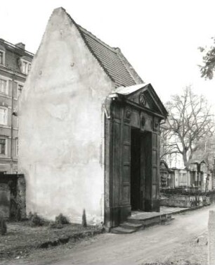 Dresden-Neustadt. Innerer Neustädter Friedhof. Gruftgebäude