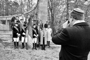 175. Jahrestag des Wartburgfestes der deutschen Burschenschaften, gefeiert auf der Wartburg. Die Wartburg ist eine Burg in Thüringen, über der Stadt Eisenach am nordwestlichen Ende des Thüringer Waldes