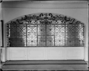 Kloster Lichtental Abteigebäude Gitter im Sprechzimmer (Mitte 18. Jahrhundert)