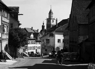 Überlingen: Straße mit Münsterturm